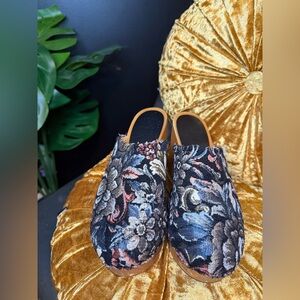 Floral Patterned Women's Mules